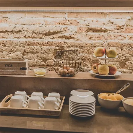 オスタル マレノストゥルム ゲストハウス バルセロナ